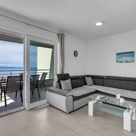 Mery Apartment Makarska