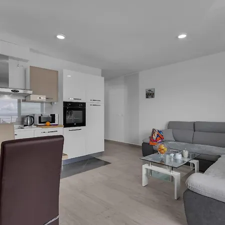 Apartamento Mery Makarska